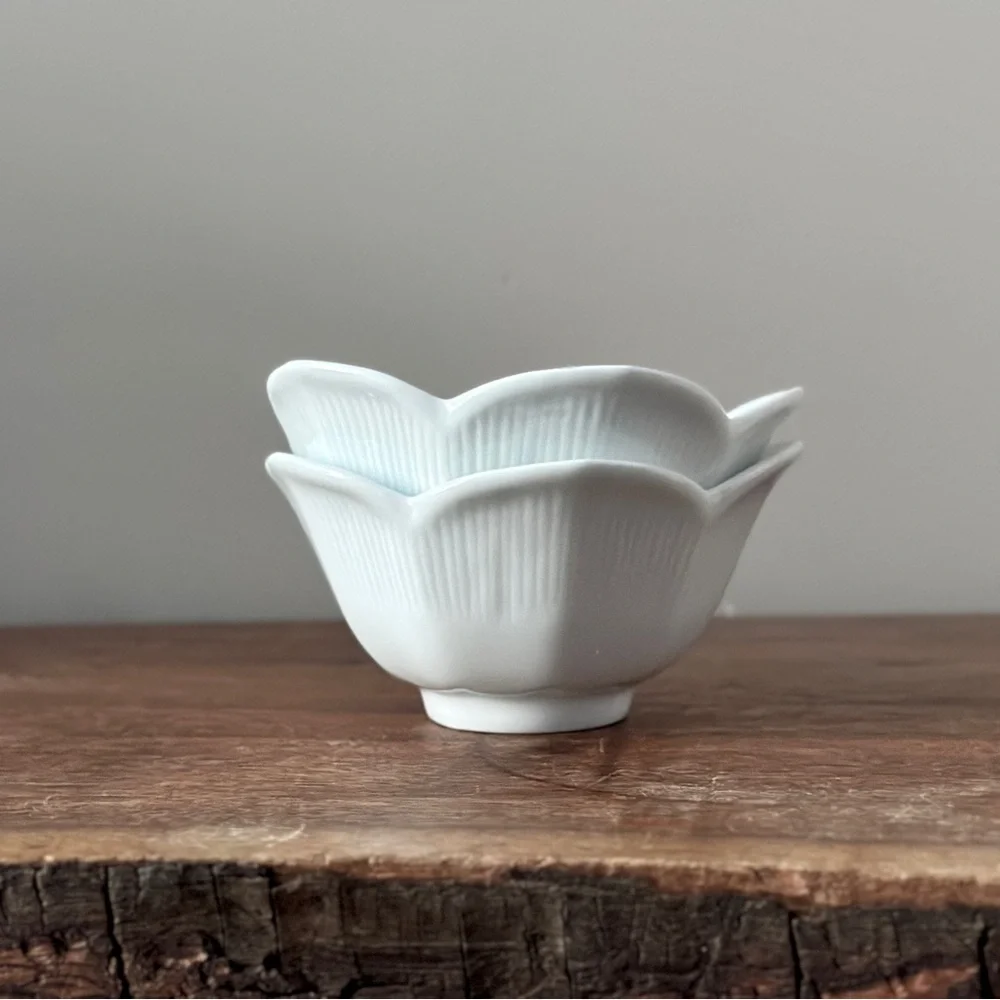 Pier 1 Porcelain China White Lotus Flower Dessert Rice Nut Dipping Bowl 4” Set